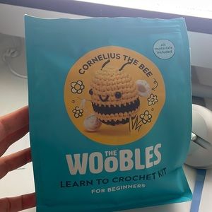 The Woobles Kit- cornelius the bee